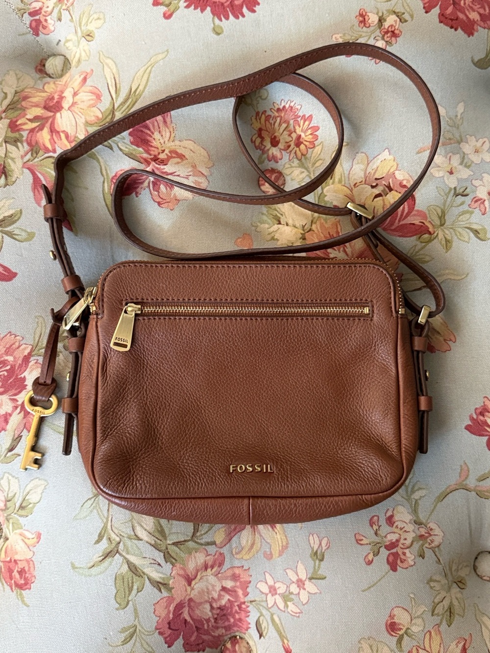 Fossil Cognac Leather Crossbody Bag with Gold Hardware
